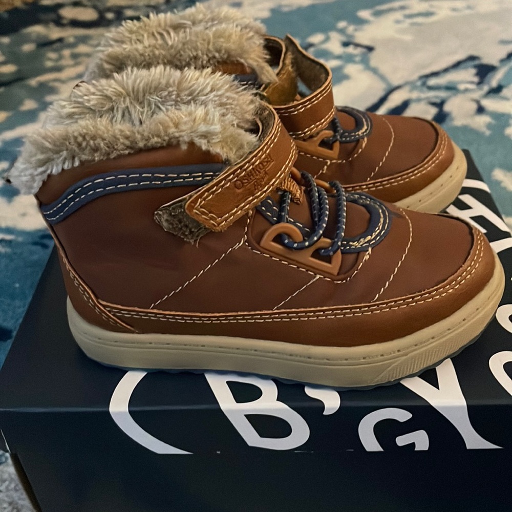 Toddler Oshkosh boots